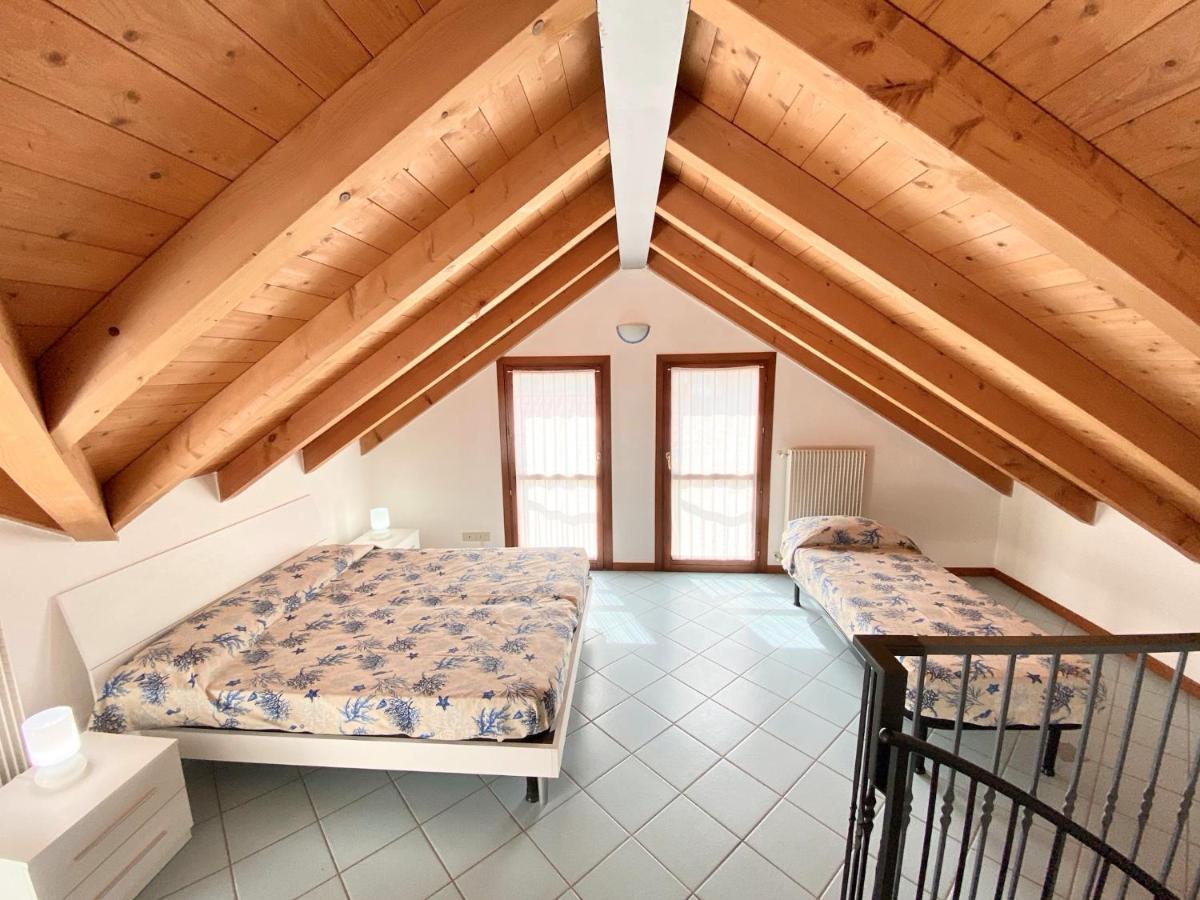 Villa Santin Carraro Immobiliare - Family Apartments Lido di Jesolo Kültér fotó