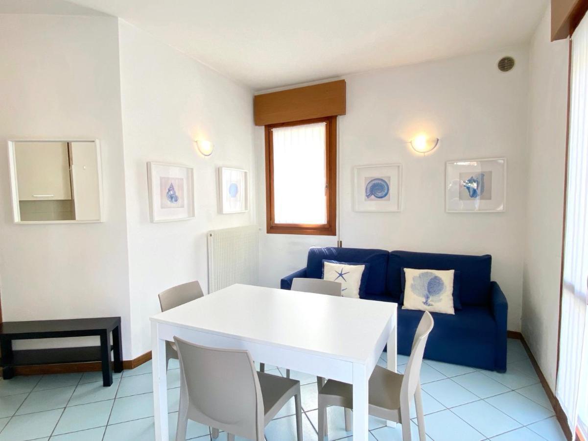 Villa Santin Carraro Immobiliare - Family Apartments Lido di Jesolo Kültér fotó