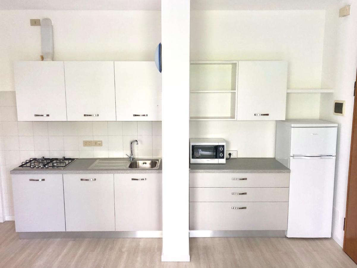 Villa Santin Carraro Immobiliare - Family Apartments Lido di Jesolo Kültér fotó